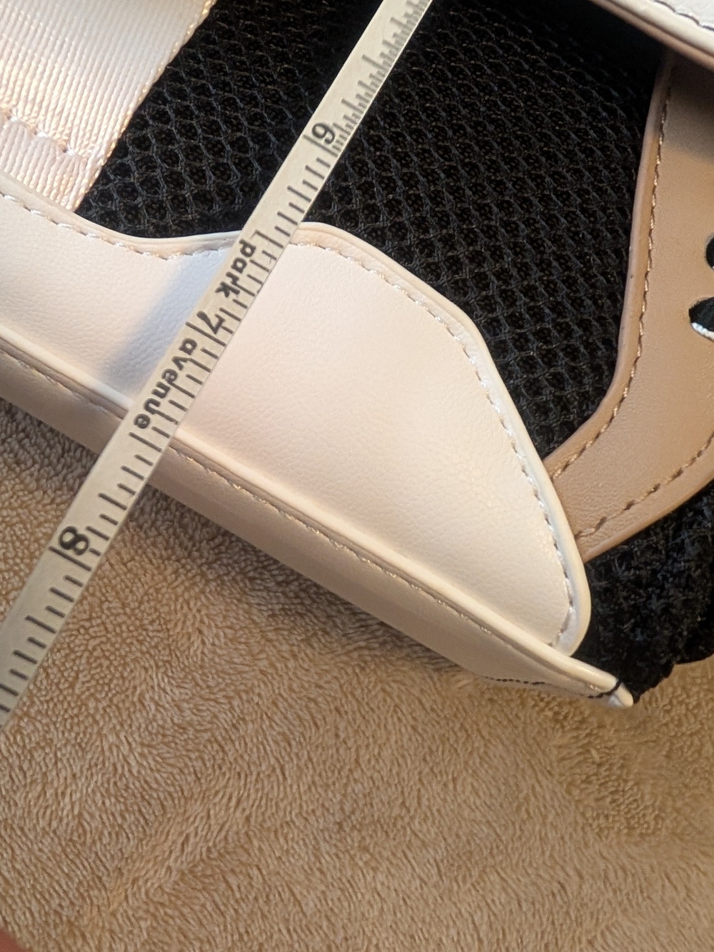 Steve Madden White and Black Sporty Crossbody Bag - Picture 5 of 6